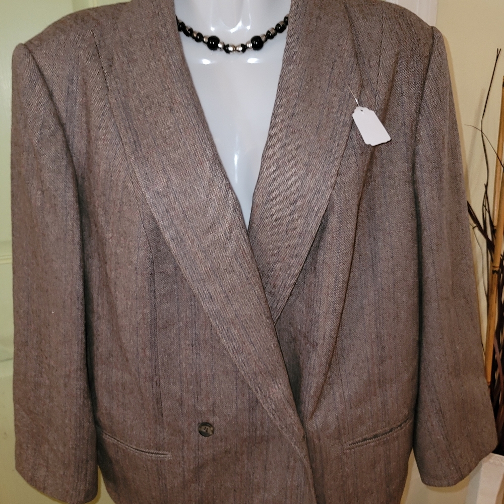 Women's jacket - Picture 3 of 3